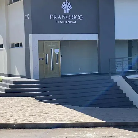 Apto12 Com Wifi Garagem E 100 Metros Da Av Brasil Passo Fundo Exterior photo