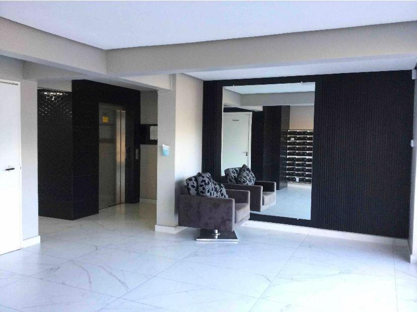 Apartment Apto12 Com Wifi Garagem E 100 Metros Da Av Brasil
